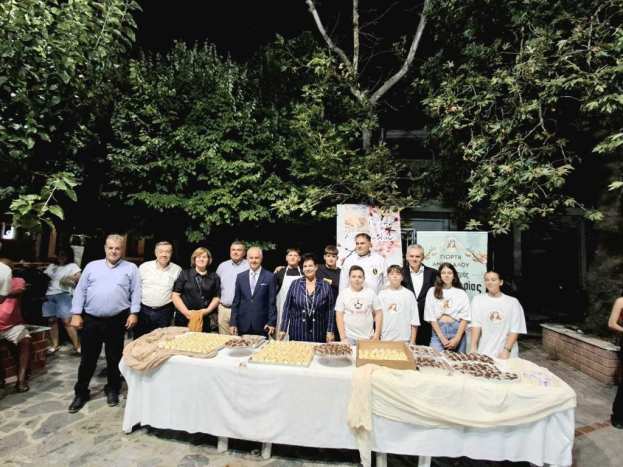 &Lambda;ά&rho;&iota;&sigma;&alpha;: &Alpha;&upsilon;&lambda;&alpha;ί&alpha; &gamma;&iota;&alpha; &tau;&eta;&nu; 23&eta; &gamma;&iota;&omicron;&rho;&tau;ή &alpha;&mu;&upsilon;&gamma;&delta;ά&lambda;&omicron;&upsilon; &sigma;&tau;&omicron; &Sigma;&upsilon;&kappa;&omicron;ύ&rho;&iota;&omicron;