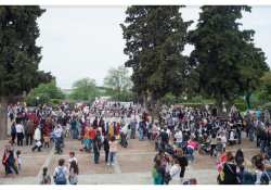 &Eta; &Alpha;&mu;&epsilon;&rho;&iota;&kappa;&alpha;&nu;&iota;&kappa;ή &Gamma;&epsilon;&omega;&rho;&gamma;&iota;&kappa;ή &Sigma;&chi;&omicron;&lambda;ή &alpha;&nu;&omicron;ί&gamma;&epsilon;&iota; &tau;&iota;&sigmaf; &pi;ύ&lambda;&epsilon;&sigmaf; &tau;&eta;&sigmaf;  &sigma;&tau;&omicron; &kappa;&omicron;&iota;&nu;ό &tau;&eta;&nu; &Kappa;&upsilon;&rho;&iota;&alpha;&kappa;ή 28 &Alpha;&pi;&rho;&iota;&lambda;ί&omicron;&upsilon;