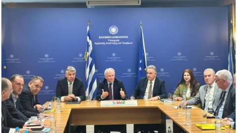 &Sigma;ύ&sigma;&kappa;&epsilon;&psi;&eta; &sigma;&tau;&omicron; &Upsilon;&pi;&omicron;&upsilon;&rho;&gamma;&epsilon;ί&omicron; &Alpha;&gamma;&rho;&omicron;&tau;&iota;&kappa;ή&sigmaf; &Alpha;&nu;ά&pi;&tau;&upsilon;&xi;&eta;&sigmaf; &kappa;&alpha;&iota; &Tau;&rho;&omicron;&phi;ί&mu;&omega;&nu; &gamma;&iota;&alpha; &tau;&alpha; &Tau;&epsilon;&nu;ά&gamma;&eta; &Phi;&iota;&lambda;ί&pi;&pi;&omega;&nu;