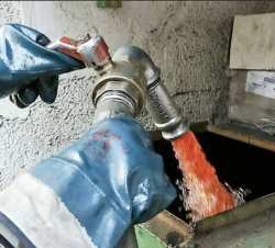 &Sigma;&tau;&omicron; 1,40 &epsilon;&upsilon;&rho;ώ/&lambda;ί&tau;&rho;&omicron; &xi;&epsilon;&kappa;&iota;&nu;ά &alpha;ύ&rho;&iota;&omicron; &eta; &delta;&iota;ά&theta;&epsilon;&sigma;&eta; &tau;&omicron;&upsilon; &pi;&epsilon;&tau;&rho;&epsilon;&lambda;&alpha;ί&omicron;&upsilon; &theta;έ&rho;&mu;&alpha;&nu;&sigma;&eta;&sigmaf;