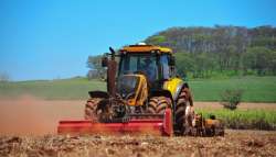 &Sigma;&tau;. &Alpha;&rho;&alpha;&chi;&omega;&beta;ί&tau;&eta;&sigmaf;, &Omicron;&lambda;. &Tau;&epsilon;&lambda;&iota;&gamma;&iota;&omicron;&rho;ί&delta;&omicron;&upsilon;: &ldquo;&Beta;&alpha;&lambda;&tau;&omega;&mu;έ&nu;&alpha; &tau;&alpha; &Sigma;&chi;έ&delta;&iota;&alpha; &Beta;&epsilon;&lambda;&tau;ί&omega;&sigma;&eta;&sigmaf; &tau;&eta;&nu; &pi;&iota;&omicron; &kappa;&rho;ί&sigma;&iota;&mu;&eta; &pi;&epsilon;&rho;ί&omicron;&delta;&omicron;&rdquo;