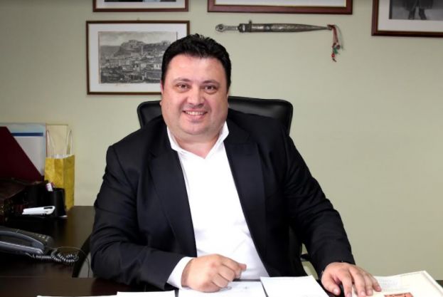 &Delta;ή&lambda;&omega;&sigma;&eta; &tau;&omicron;&upsilon; &Theta;&alpha;&nu;ά&sigma;&eta; &Gamma;&iota;&kappa;ό&nu;&omicron;&gamma;&lambda;&omicron;&upsilon;