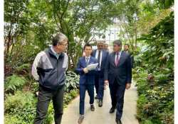 &Sigma;&upsilon;&nu;ά&nu;&tau;&eta;&sigma;&eta; &tau;&omicron;&upsilon; &Upsilon;&pi;&Alpha;&Alpha;&Tau; &mu;&epsilon; &tau;&omicron;&nu; &Pi;&rho;ό&epsilon;&delta;&rho;&omicron; &tau;&eta;&sigmaf; &Kappa;&iota;&nu;έ&zeta;&iota;&kappa;&eta;&sigmaf; &Alpha;&kappa;&alpha;&delta;&eta;&mu;ί&alpha;&sigmaf; &Alpha;&gamma;&rho;&omicron;&tau;&iota;&kappa;ώ&nu; &Epsilon;&pi;&iota;&sigma;&tau;&eta;&mu;ώ&nu; &kappa;&alpha;&theta;&eta;&gamma;&eta;&tau;ή, Wu Kongming