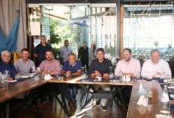 &Sigma;&upsilon;&nu;ά&nu;&tau;&eta;&sigma;&eta; &Upsilon;&Pi;&Alpha;&Alpha;&Tau; &mu;&epsilon; &sigma;&upsilon;&lambda;&lambda;ό&gamma;&omicron;&upsilon;&sigmaf; &alpha;&lambda;&iota;έ&omega;&nu; &sigma;&tau;&eta;&nu; &Kappa;&alpha;&lambda;&alpha;&mu;&alpha;&rho;&iota;ά