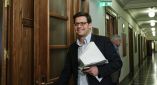 &Sigma;&upsilon;&nu;έ&nu;&tau;&epsilon;&upsilon;&xi;&eta; &Upsilon;&phi;&upsilon;&pi;&omicron;&upsilon;&rho;&gamma;&omicron;ύ &Mu;&epsilon;&tau;&alpha;&nu;&alpha;&sigma;&tau;&epsilon;&upsilon;&tau;&iota;&kappa;ή&sigmaf; &Pi;&omicron;&lambda;&iota;&tau;&iota;&kappa;ή&sigmaf; &kappa;&alpha;&iota; &upsilon;&pi;&omicron;&psi;ή&phi;&iota;&omicron;&upsilon; &beta;&omicron;&upsilon;&lambda;&epsilon;&upsilon;&tau;ή &Eta;&mu;&alpha;&theta;ί&alpha;&sigmaf; &mu;&epsilon; &tau;&omicron;&nu; &Sigma;&Upsilon;&Rho;&Iota;&Zeta;&Alpha;- &Pi;&rho;&omicron;&omicron;&delta;&epsilon;&upsilon;&tau;&iota;&kappa;ή &Sigma;&upsilon;&mu;&mu;&alpha;&chi;ί&alpha; &kappa;. Ά&gamma;&gamma;&epsilon;&lambda;&omicron;&upsilon; &Tau;ό&lambda;&kappa;&alpha; &sigma;&tau;&eta;&nu; &Epsilon;&Rho;&Tau;1