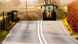 &Gamma;&iota;&alpha;&tau;ί &alpha;&kappa;ύ&rho;&omega;&sigma;&epsilon; &omicron; &Gamma;&epsilon;&omega;&rho;&gamma;&alpha;&nu;&tau;ά&sigmaf; &tau;&eta; &sigma;&upsilon;&nu;ά&nu;&tau;&eta;&sigma;&eta; &mu;&epsilon; &tau;&omicron;&upsilon;&sigmaf; &alpha;&gamma;&rho;ό&tau;&epsilon;&sigmaf; &sigma;&tau;&alpha; &Tau;&rho;ί&kappa;&alpha;&lambda;&alpha; - &Tau;&iota; &gamma;ί&nu;&epsilon;&tau;&alpha;&iota; &mu;&epsilon; &tau;&iota;&sigmaf; &epsilon;&nu;&iota;&sigma;&chi;ύ&sigma;&epsilon;&iota;&sigmaf; &sigma;&tau;&alpha; &kappa;&epsilon;&rho;ά&sigma;&iota;&alpha;