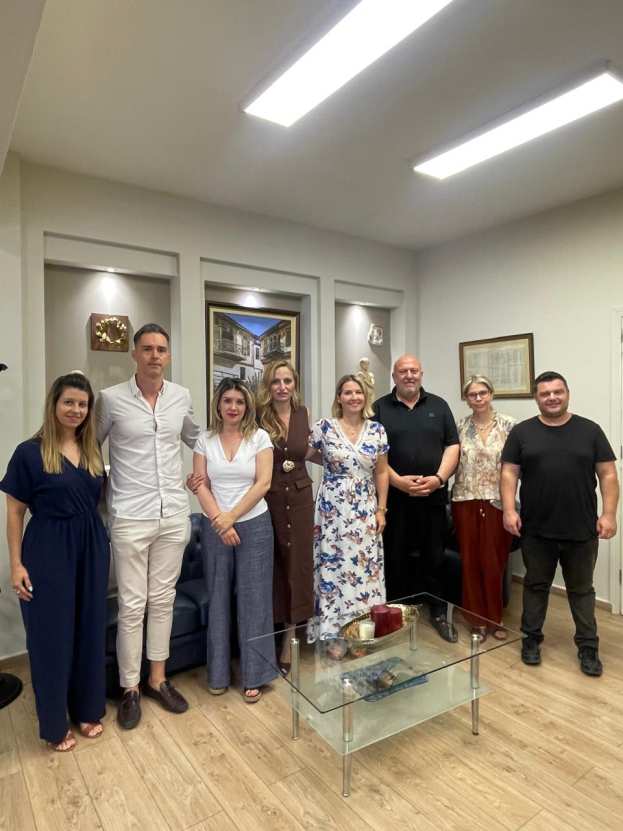 &Epsilon;&pi;ί&sigma;&kappa;&epsilon;&psi;&eta; &tau;&eta;&sigmaf; &Sigma;&upsilon;&nu;&tau;&omicron;&nu;ί&sigma;&tau;&rho;&iota;&alpha;&sigmaf; &tau;&omicron;&upsilon; &Gamma;&rho;&alpha;&phi;&epsilon;ί&omicron;&upsilon; &tau;&omicron;&upsilon; &Pi;&rho;&omega;&theta;&upsilon;&pi;&omicron;&upsilon;&rho;&gamma;&omicron;ύ &sigma;&tau;&eta; &Beta;ό&rho;&epsilon;&iota;&alpha; &Epsilon;&lambda;&lambda;ά&delta;&alpha; &kappa;&alpha;&iota; &tau;&eta;&sigmaf; &Gamma;&rho;&alpha;&mu;&mu;&alpha;&tau;&epsilon;ί&alpha;&sigmaf; &Epsilon;&theta;&epsilon;&lambda;&omicron;&nu;&tau;&iota;&sigma;&mu;&omicron;ύ &tau;&eta;&sigmaf; &Nu;&Delta; &sigma;&tau;&eta;&nu; &Eta;&mu;&alpha;&theta;ί&alpha;
