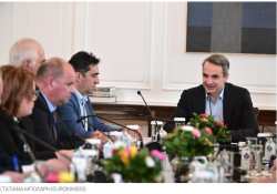 &Tau;&iota; &epsilon;ί&pi;&epsilon; &omicron; &Kappa;&upsilon;&rho;&iota;ά&kappa;&omicron;&sigmaf; &Mu;&eta;&tau;&sigma;&omicron;&tau;ά&kappa;&eta;&sigmaf; &sigma;&tau;&eta; &sigma;&upsilon;&nu;ά&nu;&tau;&eta;&sigma;ή &tau;&omicron;&upsilon; &mu;&epsilon; &epsilon;&kappa;&pi;&rho;&omicron;&sigma;ώ&pi;&omicron;&upsilon;&sigmaf; &tau;&omega;&nu; &alpha;&gamma;&rho;&omicron;&tau;ώ&nu;