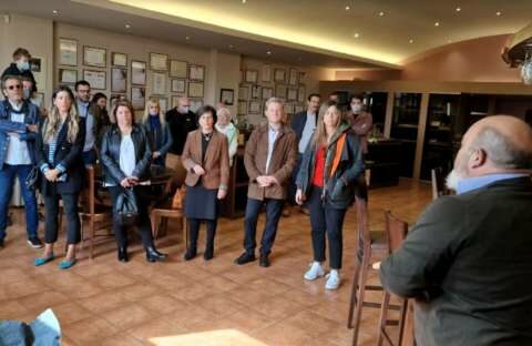 &Epsilon;&pi;ί&sigma;&kappa;&epsilon;&psi;&eta; &Gamma;.&Gamma;. &Chi;&rho;&iota;&sigma;&tau;&iota;ά&nu;&alpha;&sigmaf; &Kappa;&alpha;&lambda;&omicron;&gamma;ή&rho;&omicron;&upsilon; &sigma;&epsilon; &alpha;&mu;&pi;&epsilon;&lambda;ώ&nu;&epsilon;&sigmaf; &mu;&epsilon; &alpha;&phi;&omicron;&rho;&mu;ή &tau;&eta;&nu; &Pi;&alpha;&gamma;&kappa;ό&sigma;&mu;&iota;&alpha; &Eta;&mu;έ&rho;&alpha; &Omicron;&iota;&nu;&omicron;&tau;&omicron;&upsilon;&rho;&iota;&sigma;&mu;&omicron;ύ