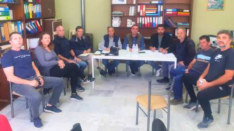 &Pi;&alpha;&rho;&alpha;&mu;ό&rho;&phi;&omega;&sigma;&eta; &kappa;&alpha;&rho;&pi;ώ&nu; &kappa;&alpha;&iota; &xi;&epsilon;&rho;έ&sigmaf; &beta;έ&rho;&gamma;&epsilon;&sigmaf;: &Alpha;&upsilon;&tau;&omicron;&psi;ί&epsilon;&sigmaf; &sigma;&epsilon; &kappa;&alpha;&lambda;&lambda;&iota;&epsilon;&rho;&gamma;&eta;&tau;&iota;&kappa;έ&sigmaf; &pi;&epsilon;&rho;&iota;&omicron;&chi;έ&sigmaf; &tau;&eta;&sigmaf; &Lambda;ά&rho;&iota;&sigma;&alpha;&sigmaf; - &Eta; &epsilon;&pi;&iota;&sigma;&tau;&eta;&mu;&omicron;&nu;&iota;&kappa;ή έ&rho;&epsilon;&upsilon;&nu;&alpha;
