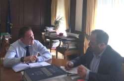 &Sigma;&upsilon;&nu;ά&nu;&tau;&eta;&sigma;&eta; &Delta;&eta;&mu;ά&rho;&chi;&omicron;&upsilon; &Beta;έ&rho;&omicron;&iota;&alpha;&sigmaf; &mu;&epsilon; &tau;&omicron;&nu; &Alpha;&nu;&alpha;&pi;&lambda;&eta;&rho;&omega;&tau;ή &Upsilon;&pi;&omicron;&upsilon;&rho;&gamma;ό &Epsilon;&sigma;&omega;&tau;&epsilon;&rho;&iota;&kappa;ώ&nu;