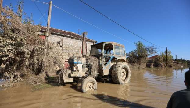 &Lambda;. &Alpha;&upsilon;&gamma;&epsilon;&nu;ά&kappa;&eta;&sigmaf;: &Alpha;&pi;ό &tau;&omicron; &Upsilon;&pi;&Alpha;&Alpha;&Tau; &delta;&epsilon;&nu; &theta;&alpha; &upsilon;&pi;ά&rho;&xi;&epsilon;&iota; &lambda;&epsilon;&pi;&tau;ό &kappa;&alpha;&theta;&upsilon;&sigma;&tau;έ&rho;&eta;&sigma;&eta; &sigma;&tau;&eta;&nu; &epsilon;&phi;&alpha;&rho;&mu;&omicron;&gamma;ή &tau;&omicron;&upsilon; &pi;&rho;&omicron;&gamma;&rho;ά&mu;&mu;&alpha;&tau;&omicron;&sigmaf; &alpha;&nu;&alpha;&sigma;&upsilon;&gamma;&kappa;&rho;ό&tau;&eta;&sigma;&eta;&sigmaf; &tau;&eta;&sigmaf; &Theta;&epsilon;&sigma;&sigma;&alpha;&lambda;ί&alpha;&sigmaf; &ndash;  &Alpha;ύ&rho;&iota;&omicron; &eta; &sigma;&upsilon;&nu;ά&nu;&tau;&eta;&sigma;&eta; &mu;&epsilon; &tau;&omicron;&nu; &Delta;&eta;&mu;&eta;&tau;&rho;&eta; &Kappa;&omicron;&upsilon;&rho;έ&tau;&alpha;