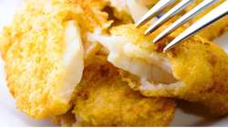 EEKE: &Pi;&rho;&omicron;&sigma;&omicron;&chi;ή &sigma;&tau;&eta;&nu; &alpha;&gamma;&omicron;&rho;ά &beta;&alpha;&kappa;&alpha;&lambda;ά&omicron;&upsilon; &epsilon;&nu; ό&psi;&epsilon;&iota; &epsilon;&omicron;&rho;&tau;ή&sigmaf; 25&eta;&sigmaf; &Mu;&alpha;&rho;&tau;ί&omicron;&upsilon;