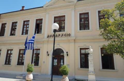 &Delta;ή&mu;&omicron;&sigmaf; &Beta;έ&rho;&omicron;&iota;&alpha;&sigmaf;: &laquo;&Iota;&sigma;ό&tau;&iota;&mu;&eta; &alpha;&nu;&tau;&iota;&mu;&epsilon;&tau;ώ&pi;&iota;&sigma;&eta; ό&lambda;&omega;&nu; &tau;&omega;&nu; &alpha;&gamma;&rho;&omicron;&tau;ώ&nu; &sigma;&tau;&eta;&nu; &kappa;&alpha;&tau;&alpha;&beta;&omicron;&lambda;ή &tau;&omega;&nu; &epsilon;&nu;&iota;&sigma;&chi;ύ&sigma;&epsilon;&omega;&nu; &lambda;ό&gamma;&omega; &tau;&eta;&sigmaf; &Omicron;&upsilon;&kappa;&rho;&alpha;&nu;&iota;&kappa;ή&sigmaf; &kappa;&rho;ί&sigma;&eta;&sigmaf;&raquo;