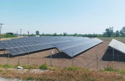 &Tau;&alpha; &alpha;&gamma;&rho;&omicron;&beta;&omicron;&lambda;&tau;&alpha;ϊ&kappa;ά, &tau;&omicron; &epsilon;&pi;ό&mu;&epsilon;&nu;&omicron; big thing &gamma;&iota;&alpha; &tau;&omicron; &Upsilon;&pi;&Alpha;&Alpha;&Tau;