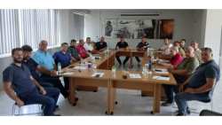 &Sigma;&iota;&tau;&eta;&rho;ά: &Pi;&alpha;&nu;&epsilon;&lambda;&lambda;&alpha;&delta;&iota;&kappa;ή &sigma;ύ&sigma;&kappa;&epsilon;&psi;&eta; &tau;&omega;&nu; &Alpha;&gamma;&rho;&omicron;&tau;&iota;&kappa;ώ&nu; &Sigma;&upsilon;&nu;&epsilon;&tau;&alpha;&iota;&rho;&iota;&sigma;&mu;ώ&nu; &gamma;&iota;&alpha; &tau;&iota;&sigmaf; &chi;&alpha;&mu;&eta;&lambda;έ&sigmaf; &tau;&iota;&mu;έ&sigmaf; &tau;&omicron;&upsilon; &sigma;&kappa;&lambda;&eta;&rho;&omicron;ύ &sigma;ί&tau;&omicron;&upsilon;