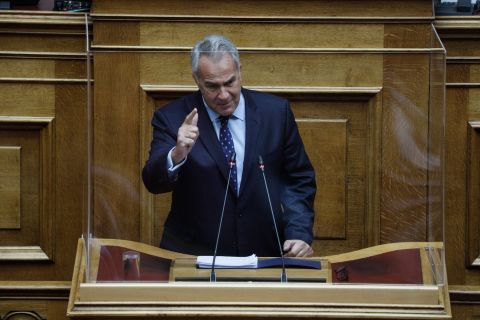 &Alpha;&pi;ά&nu;&tau;&eta;&sigma;&eta; &Gamma;&rho;&alpha;&phi;&epsilon;ί&omicron;&upsilon; &Tau;ύ&pi;&omicron;&upsilon; &Upsilon;&pi;&Alpha;&Alpha;&Tau; &sigma;&tau;&omicron;&nu; &Sigma;&Upsilon;&Rho;&Iota;&Zeta;&Alpha;: &Nu;&alpha;&rsquo; &tau;&eta;&nu; &eta; &zeta;ή&lambda;&iota;&alpha; &psi;ώ&rho;&alpha;