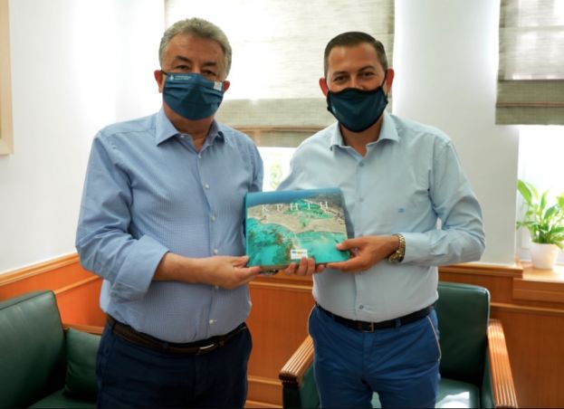 &Pi;&omicron;&iota;&alpha; &theta;έ&mu;&alpha;&tau;&alpha; &sigma;&upsilon;&zeta;&eta;&tau;ή&theta;&eta;&kappa;&alpha;&nu; &sigma;&tau;&eta; &sigma;&upsilon;&nu;ά&nu;&tau;&eta;&sigma;&eta; &Pi;&epsilon;&rho;&iota;&phi;&epsilon;&rho;&epsilon;&iota;ά&rho;&chi;&eta; &Kappa;&rho;ή&tau;&eta;&sigmaf; &mu;&epsilon; &tau;&omicron;&nu; &Alpha;&nu;&tau;&iota;&pi;&epsilon;&rho;&iota;&phi;&epsilon;&rho;&epsilon;&iota;ά&rho;&chi;&eta; &Alpha;&gamma;&rho;&omicron;&tau;&iota;&kappa;ή&sigmaf; &Alpha;&nu;ά&pi;&tau;&upsilon;&xi;&eta;&sigmaf; &Delta;&upsilon;&tau;&iota;&kappa;ή&sigmaf; &Epsilon;&lambda;&lambda;ά&delta;&alpha;&sigmaf;