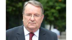 &Gamma;. &Kappa;&alpha;&rho;&alpha;&sigma;&mu;ά&nu;&eta;&sigmaf; : &laquo;&Nu;&alpha; &sigma;&tau;&alpha;&mu;&alpha;&tau;ή&sigma;&epsilon;&iota; &epsilon;&pi;&iota;&tau;έ&lambda;&omicron;&upsilon;&sigmaf; &eta; &pi;&omicron;&lambda;ύ&chi;&rho;&omicron;&nu;&eta; &omicron;&mu;&eta;&rho;ί&alpha; &tau;&omega;&nu; &delta;&alpha;&nu;&epsilon;&iota;&omicron;&lambda;&eta;&pi;&tau;ώ&nu; &mu;&epsilon; &delta;ά&nu;&epsilon;&iota;&alpha; &mu;&epsilon; &rho;ή&tau;&rho;&alpha; &epsilon;&lambda;&beta;&epsilon;&tau;&iota;&kappa;&omicron;ύ &phi;&rho;ά&gamma;&kappa;&omicron;&upsilon;&raquo;