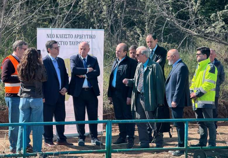 &Tau;&sigma;&iota;ά&rho;&alpha;&sigmaf; &alpha;&pi;ό &tau;&eta;&nu; &Kappa;&alpha;&rho;&delta;ί&tau;&sigma;&alpha;: &Tau;&omicron; &Epsilon;&Sigma;&Pi;&Alpha; &sigma;&tau;&omicron; &epsilon;&pi;ί&kappa;&epsilon;&nu;&tau;&rho;&omicron; &tau;&eta;&sigmaf; &alpha;&nu;ά&pi;&tau;&upsilon;&xi;&eta;&sigmaf; - &Sigma;&tau;ό&chi;&omicron;&sigmaf;  &epsilon;&pi;&epsilon;&nu;&delta;ύ&sigma;&epsilon;&iota;&sigmaf; ά&nu;&omega; &tau;&omega;&nu; 3 &delta;&iota;&sigma;. &epsilon;&upsilon;&rho;ώ &sigma;&tau;&omicron;&nu; &pi;&rho;&omega;&tau;&omicron;&gamma;&epsilon;&nu;ή &tau;&omicron;&mu;έ&alpha;