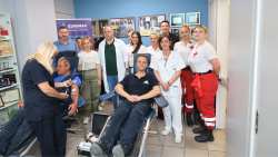 &Omicron;&iota; &Epsilon;&rho;&gamma;&alpha;&zeta;ό&mu;&epsilon;&nu;&omicron;&iota; &tau;&eta;&sigmaf; &Mu;&Alpha;&Kappa;&Beta;&Epsilon;&Lambda;-EURIMAC &laquo;&delta;ί&nu;&omicron;&upsilon;&nu; &tau;&omicron; &alpha;ί&mu;&alpha; &tau;&omicron;&upsilon;&sigmaf;&raquo;