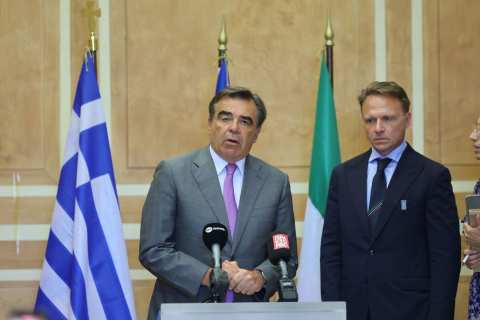 &Mu;&alpha;&rho;&gamma;&alpha;&rho;ί&tau;&eta;&sigmaf; &Sigma;&chi;&omicron;&iota;&nu;ά&sigmaf;: &laquo;&Kappa;&alpha;&nu;έ&nu;&alpha;&sigmaf; Έ&lambda;&lambda;&eta;&nu;&alpha;&sigmaf; &gamma;&epsilon;&omega;&rho;&gamma;ό&sigmaf; &delta;&epsilon;&nu; &theta;&alpha; &chi;ά&sigma;&epsilon;&iota; ό&sigma;&alpha; &delta;&iota;&kappa;&alpha;&iota;&omicron;ύ&tau;&alpha;&iota;&raquo;