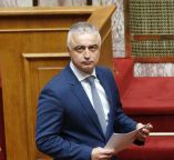 &Omicron;&iota;&kappa;&omicron;&nu;&omicron;&mu;&iota;&kappa;έ&sigmaf; &delta;&iota;&epsilon;&upsilon;&kappa;&omicron;&lambda;ύ&nu;&sigma;&epsilon;&iota;&sigmaf; &sigma;&tau;&alpha; &pi;&omicron;&lambda;&iota;&tau;&iota;&sigma;&tau;&iota;&kappa;ά &sigma;&omega;&mu;&alpha;&tau;&epsilon;ί&alpha; &tau;&eta;&sigmaf; &chi;ώ&rho;&alpha;&sigmaf; &epsilon;&nu; &mu;έ&sigma;&omega; &pi;&alpha;&nu;&delta;&eta;&mu;ί&alpha;&sigmaf; &zeta;&eta;&tau;ά&epsilon;&iota; &omicron; &Lambda;. &Tau;&sigma;&alpha;&beta;&delta;&alpha;&rho;ί&delta;&eta;&sigmaf;