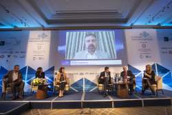 &Sigma;.&Kappa;&epsilon;&delta;ί&kappa;&omicron;&gamma;&lambda;&omicron;&upsilon;: &Tau;&alpha; &epsilon;&pi;ό&mu;&epsilon;&nu;&alpha; 5 &chi;&rho;ό&nu;&iota;&alpha;, &omicron; &kappa;ύ&kappa;&lambda;&omicron;&sigmaf; &epsilon;&rho;&gamma;&alpha;&sigma;&iota;ώ&nu; &tau;&omega;&nu; &epsilon;&pi;&iota;&chi;&epsilon;&iota;&rho;ή&sigma;&epsilon;&omega;&nu; &upsilon;&delta;&alpha;&tau;&omicron;&kappa;&alpha;&lambda;&lambda;&iota;έ&rho;&gamma;&epsilon;&iota;&alpha;&sigmaf; &alpha;&nu;&alpha;&mu;έ&nu;&epsilon;&tau;&alpha;&iota; &nu;&alpha; &xi;&epsilon;&pi;&epsilon;&rho;ά&sigma;&epsilon;&iota; &tau;&omicron; 1 &delta;&iota;&sigma;. &euro;