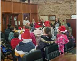 &Kappa;ά&lambda;&alpha;&nu;&tau;&alpha; &Chi;&rho;&iota;&sigma;&tau;&omicron;&upsilon;&gamma;έ&nu;&nu;&omega;&nu; ά&kappa;&omicron;&upsilon;&sigma;&epsilon; &omicron; &Delta;ή&mu;&alpha;&rho;&chi;&omicron;&sigmaf; &Beta;έ&rho;&omicron;&iota;&alpha;&sigmaf;