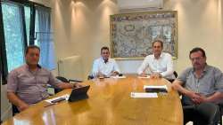 &Alpha;&pi;. &Beta;&epsilon;&sigma;&upsilon;&rho;ό&pi;&omicron;&upsilon;&lambda;&omicron;&sigmaf;: &laquo;&Sigma;&upsilon;&nu;ά&nu;&tau;&eta;&sigma;&eta; &sigma;&tau;&eta;&nu; Έ&nu;&omega;&sigma;&eta; &Kappa;&omicron;&nu;&sigma;&epsilon;&rho;&beta;&omicron;&pi;&omicron;&iota;ώ&nu; &Epsilon;&lambda;&lambda;ά&delta;&omicron;&sigmaf; &gamma;&iota;&alpha; &tau;&eta;&nu; &alpha;&pi;&omicron;&rho;&rho;ό&phi;&eta;&sigma;&eta; &tau;&omega;&nu; &sigma;&upsilon;&mu;&pi;ύ&rho;&eta;&nu;&omega;&nu; &rho;&omicron;&delta;&alpha;&kappa;ί&nu;&omega;&nu;&raquo;