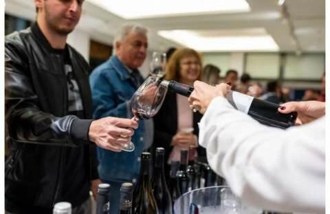 Έ&kappa;&theta;&epsilon;&sigma;&eta; &Kappa;&rho;&eta;&tau;&iota;&kappa;&omicron;ύ &kappa;&rho;&alpha;&sigma;&iota;&omicron;ύ &Omicron;&iota;&Nu;&omicron;&tau;&iota;&kappa;ά &sigma;&tau;&eta;&nu; &Alpha;&theta;ή&nu;&alpha; 2022