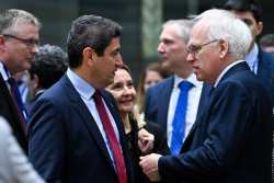 &Kappa;&lambda;&iota;&mu;&alpha;&tau;&iota;&kappa;ή &kappa;&rho;ί&sigma;&eta;: &Omicron;&iota; &tau;&rho;&epsilon;&iota;&sigmaf; ά&xi;&omicron;&nu;&epsilon;&sigmaf; &tau;&eta;&sigmaf; &pi;&rho;ό&tau;&alpha;&sigma;&eta;&sigmaf; &Alpha;&upsilon;&gamma;&epsilon;&nu;ά&kappa;&eta; &gamma;&iota;&alpha; &tau;&eta; &delta;&eta;&mu;&iota;&omicron;&upsilon;&rho;&gamma;ί&alpha;, &alpha;&pi;ό &tau;&eta;&nu; &Epsilon;&Epsilon;, &sigma;&tau;&alpha;&theta;&epsilon;&rho;&omicron;ύ &theta;&epsilon;&sigma;&mu;&iota;&kappa;&omicron;ύ &pi;&lambda;&alpha;&iota;&sigma;ί&omicron;&upsilon; &sigma;&tau;ή&rho;&iota;&xi;&eta;&sigmaf; &tau;&eta;&sigmaf; &pi;&rho;&omega;&tau;&omicron;&gamma;&epsilon;&nu;&omicron;ύ&sigmaf; &pi;&alpha;&rho;&alpha;&gamma;&omega;&gamma;ή&sigmaf;