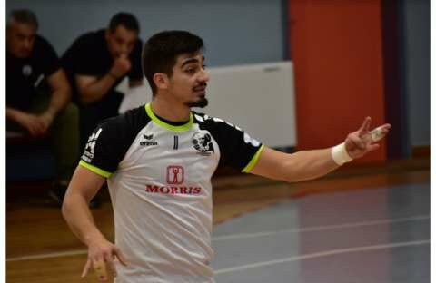 Ή&tau;&tau;&alpha; &tau;&omicron;&upsilon; &Zeta;&alpha;&phi;&epsilon;&iota;&rho;ά&kappa;&eta; &alpha;&pi;ό &Delta;&rho;ά&mu;&alpha; &lsquo;86 - &Epsilon;&pi;ό&mu;&epsilon;&nu;&omicron;&sigmaf; &alpha;&gamma;ώ&nu;&alpha;&sigmaf; &mu;&epsilon; &tau;&omicron;&nu; &ldquo;&Iota;&omega;&nu;&iota;&kappa;ό&rdquo; &sigma;&tau;&omicron; &Delta;&Alpha;&Kappa; &Nu;ά&omicron;&upsilon;&sigma;&alpha;&sigmaf;!