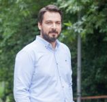 &Tau;ά&sigma;&omicron;&sigmaf; &Mu;&pi;&alpha;&rho;&tau;&zeta;ώ&kappa;&alpha;&sigmaf; &gamma;&iota;&alpha; &tau;&eta; &sigma;&upsilon;&nu;ά&nu;&tau;&eta;&sigma;&eta; &tau;&omicron;&upsilon; &Kappa;&upsilon;&rho;&iota;ά&kappa;&omicron;&upsilon; &Mu;&eta;&tau;&sigma;&omicron;&tau;ά&kappa;&eta; &mu;&epsilon; &tau;&omicron;&nu; &Nu;&tau;ό&nu;&alpha;&lambda;&nu;&tau; &Tau;&rho;&alpha;&mu;&pi; &laquo;&Omicron; &pi;&rho;&omega;&theta;&upsilon;&pi;&omicron;&upsilon;&rho;&gamma;ό&sigmaf; &kappa;&alpha;&tau;ά&phi;&epsilon;&rho;&epsilon; &nu;&alpha; &epsilon;&pi;&iota;&tau;ύ&chi;&epsilon;&iota; &tau;&omicron;&upsilon;&sigmaf; &sigma;&tau;ό&chi;&omicron;&upsilon;&sigmaf; &pi;&omicron;&upsilon; &epsilon;ί&chi;&epsilon; &theta;έ&sigma;&epsilon;&iota;, &sigma;&epsilon; ό&lambda;&alpha; &tau;&alpha; &epsilon;&pi;ί&pi;&epsilon;&delta;&alpha;&raquo;