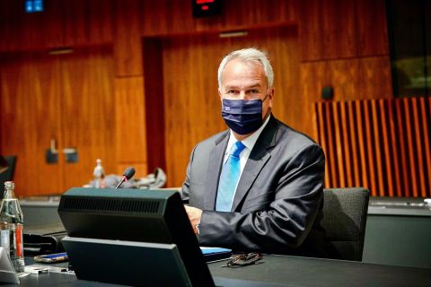 &Omicron; &Upsilon;&pi;&Alpha;&Alpha;&Tau;, &Mu;. &Beta;&omicron;&rho;ί&delta;&eta;&sigmaf; &epsilon;&gamma;&kappa;&alpha;&iota;&nu;&iota;ά&zeta;&epsilon;&iota; &tau;&eta;&nu; &laquo;&Psi;&eta;&phi;&iota;&alpha;&kappa;ή &Upsilon;&pi;&eta;&rho;&epsilon;&sigma;ί&alpha; &Epsilon;&xi;&upsilon;&pi;&eta;&rho;έ&tau;&eta;&sigma;&eta;&sigmaf; &mu;&epsilon; &Rho;&alpha;&nu;&tau;&epsilon;&beta;&omicron;ύ&raquo;