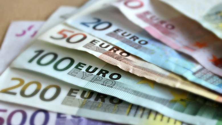 &Alpha;&Alpha;&Delta;&Epsilon;: &Kappa;&alpha;&tau;&alpha;&beta;&omicron;&lambda;ή 33,9 &epsilon;&kappa;&alpha;&tau;. &epsilon;&upsilon;&rho;ώ &sigma;&epsilon; 117.198 &alpha;&gamma;&rho;ό&tau;&epsilon;&sigmaf; &gamma;&iota;&alpha; &tau;&eta;&nu; &tau;&rho;ί&tau;&eta; &kappa;&alpha;&tau;&alpha;&beta;&omicron;&lambda;ή &epsilon;&pi;&iota;&sigma;&tau;&rho;&omicron;&phi;ή&sigmaf; &Epsilon;&Phi;&Kappa; &pi;&epsilon;&tau;&rho;&epsilon;&lambda;&alpha;ί&omicron;&upsilon; έ&tau;&omicron;&upsilon;&sigmaf; 2026