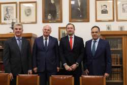 &Sigma;&upsilon;&nu;ά&nu;&tau;&eta;&sigma;&eta; &Tau;&sigma;&iota;ά&rho;&alpha; &ndash; &Chi;ά&nu;&sigma;&epsilon;&nu;: &Kappa;&alpha;&theta;ή&kappa;&omicron;&nu; &mu;&alpha;&sigmaf; &nu;&alpha; &delta;&iota;&alpha;&sigma;&phi;&alpha;&lambda;ί&sigma;&omicron;&upsilon;&mu;&epsilon; ό&tau;&iota; &eta; &nu;έ&alpha; &Kappa;&Alpha;&Pi; &theta;&alpha; &pi;&alpha;&rho;&alpha;&mu;&epsilon;ί&nu;&epsilon;&iota; &epsilon;&rho;&gamma;&alpha;&lambda;&epsilon;ί&omicron; &alpha;&nu;ά&pi;&tau;&upsilon;&xi;&eta;&sigmaf;, &kappa;&alpha;&iota;&nu;&omicron;&tau;&omicron;&mu;ί&alpha;&sigmaf; &kappa;&alpha;&iota;  &kappa;&omicron;&iota;&nu;&omega;&nu;&iota;&kappa;ή&sigmaf; &sigma;&upsilon;&nu;&omicron;&chi;ή&sigmaf;