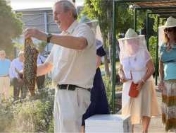 &Mu;&epsilon;&lambda;&iota;&sigma;&sigma;&omicron;&kappa;&omicron;&mu;&iota;&kappa;ό &Kappa;έ&nu;&tau;&rho;&omicron; &Alpha;&mu;&epsilon;&rho;&iota;&kappa;&alpha;&nu;&iota;&kappa;ή&sigmaf; &Gamma;&epsilon;&omega;&rho;&gamma;&iota;&kappa;ή&sigmaf; &Sigma;&chi;&omicron;&lambda;ή&sigmaf;