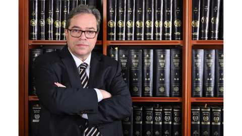 &Alpha;&nu;&tau;ώ&nu;&eta;&sigmaf; &Mu;&alpha;&rho;&kappa;&omicron;ύ&lambda;&eta;&sigmaf;: &Alpha;&lambda;&lambda;&alpha;&gamma;ή &tau;ώ&rho;&alpha;, &mu;&epsilon; &Pi;&Alpha;.&Sigma;&Omicron;.&Kappa;.