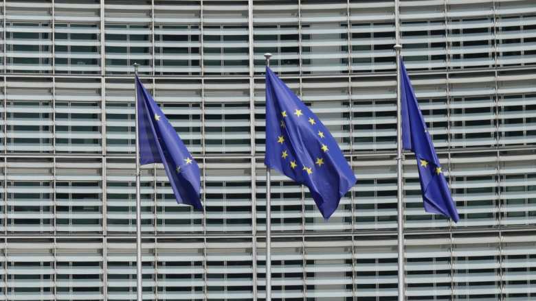 &Epsilon;&kappa;&tau;&omicron;&pi;&iota;&sigma;&mu;έ&nu;&omicron;&iota; &Omicron;&upsilon;&kappa;&rho;&alpha;&nu;&omicron;ί: &Omicron;&iota; &pi;&epsilon;&rho;&iota;&phi;έ&rho;&epsilon;&iota;&epsilon;&sigmaf; &kappa;&alpha;&iota; &omicron;&iota; &pi;ό&lambda;&epsilon;&iota;&sigmaf; &tau;&eta;&sigmaf; &Epsilon;&Epsilon; &zeta;&eta;&tau;&omicron;ύ&nu; έ&nu;&alpha; &alpha;&sigma;&phi;&alpha;&lambda;έ&sigmaf; &mu;έ&lambda;&lambda;&omicron;&nu;