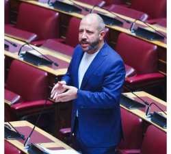 &Sigma;&tau;&eta; &Beta;&omicron;&upsilon;&lambda;ή &alpha;&pi;ό &tau;&omicron;&nu; &Mu;&epsilon;ϊ&kappa;ό&pi;&omicron;&upsilon;&lambda;&omicron; &tau;&alpha; &epsilon;&rho;&omega;&tau;&eta;&mu;&alpha;&tau;&iota;&kappa;ά &gamma;&iota;&alpha; &nu;έ&omicron; &sigma;&tau;&alpha;&theta;&mu;ό &delta;&iota;&omicron;&delta;ί&omega;&nu; &sigma;&tau;&omicron; &Nu;&eta;&sigma;έ&lambda;&iota; &Eta;&mu;&alpha;&theta;ί&alpha;&sigmaf;