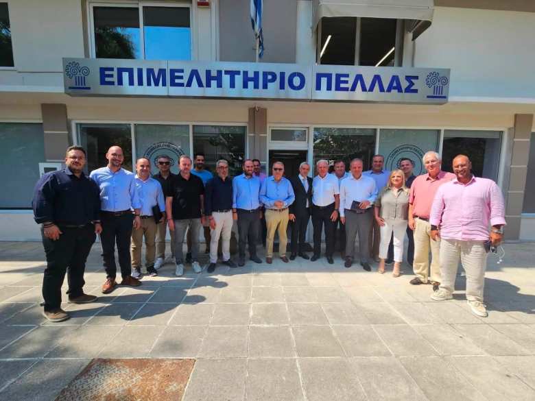&Sigma;&tau;&eta;&nu; &Pi;έ&lambda;&lambda;&alpha; &omicron; &Upsilon;&phi;&upsilon;&pi;&omicron;&upsilon;&rho;&gamma;ό&sigmaf; &Epsilon;&rho;&gamma;&alpha;&sigma;ί&alpha;&sigmaf; &Kappa;ώ&sigma;&tau;&alpha;&sigmaf; &Kappa;&alpha;&rho;&alpha;&gamma;&kappa;&omicron;ύ&nu;&eta;&sigmaf; &ndash; &Sigma;&tau;&omicron; &epsilon;&pi;ί&kappa;&epsilon;&nu;&tau;&rho;&omicron; &epsilon;&rho;&gamma;&alpha;&sigma;ί&alpha; &kappa;&alpha;&iota; &epsilon;&pi;&iota;&chi;&epsilon;&iota;&rho;&eta;&mu;&alpha;&tau;&iota;&kappa;ό&tau;&eta;&tau;&alpha;