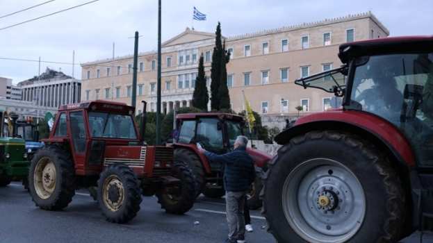 &Sigma;&upsilon;&lambda;&lambda;&alpha;&lambda;&eta;&tau;ή&rho;&iota;&omicron; &alpha;&gamma;&rho;&omicron;&tau;ώ&nu;: &Alpha;&pi;&omicron;&chi;&omega;&rho;&omicron;ύ&nu; &sigma;ή&mu;&epsilon;&rho;&alpha; &alpha;&pi;ό &tau;&omicron; &Sigma;ύ&nu;&tau;&alpha;&gamma;&mu;&alpha; &tau;&alpha; &tau;&rho;&alpha;&kappa;&tau;έ&rho;