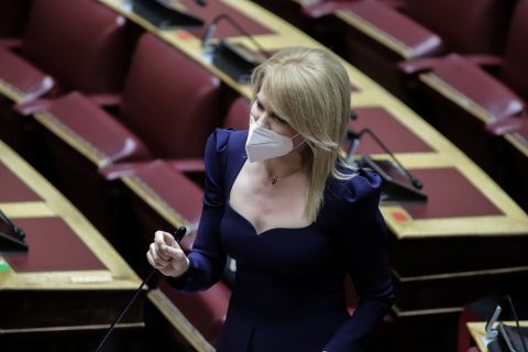 &Theta;. &Tau;&zeta;ά&kappa;&rho;&eta; : &Epsilon;&rho;ώ&tau;&eta;&sigma;&eta; &gamma;&iota;&alpha; &tau;&eta;&nu; &epsilon;&nu;ί&sigma;&chi;&upsilon;&sigma;&eta; &tau;&omega;&nu; &nu;&omicron;&sigma;&omicron;&kappa;&omicron;&mu;&epsilon;ί&omega;&nu; &tau;&eta;&sigmaf; &Pi;έ&lambda;&lambda;&alpha;&sigmaf;