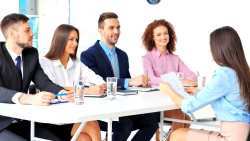 EE: &Epsilon;&rho;&gamma;&alpha;&sigma;ί&epsilon;&sigmaf; &mu;&epsilon; &tau;&alpha; &upsilon;&psi;&eta;&lambda;ό&tau;&epsilon;&rho;&alpha; &pi;&omicron;&sigma;&omicron;&sigma;&tau;ά &gamma;&upsilon;&nu;&alpha;&iota;&kappa;ώ&nu; &tau;&omicron; &tau;&rho;ί&tau;&omicron; &tau;&rho;ί&mu;&eta;&nu;&omicron; &tau;&omicron;&upsilon; 2022