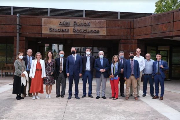 &Sigma;&pi;. &Lambda;&iota;&beta;&alpha;&nu;ό&sigmaf;: &Upsilon;&pi;ό&delta;&epsilon;&iota;&gamma;&mu;&alpha; &gamma;&iota;&alpha; &tau;&eta;&nu; &alpha;&gamma;&rho;&omicron;&tau;&iota;&kappa;ή &epsilon;&kappa;&pi;&alpha;ί&delta;&epsilon;&upsilon;&sigma;&eta; &eta; &Alpha;&mu;&epsilon;&rho;&iota;&kappa;&alpha;&nu;&iota;&kappa;ή &Gamma;&epsilon;&omega;&rho;&gamma;&iota;&kappa;ή &Sigma;&chi;&omicron;&lambda;ή &Theta;&epsilon;&sigma;&sigma;&alpha;&lambda;&omicron;&nu;ί&kappa;&eta;&sigmaf;