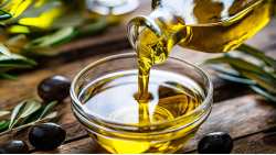 &Sigma;&tau;&alpha; ύ&psi;&eta; &omicron;&iota; &tau;&iota;&mu;έ&sigmaf; &tau;&omicron;&upsilon; &epsilon;&lambda;&alpha;&iota;ό&lambda;&alpha;&delta;&omicron;&upsilon; &sigma;&tau;&eta; &delta;&iota;&epsilon;&theta;&nu;ή &alpha;&gamma;&omicron;&rho;ά