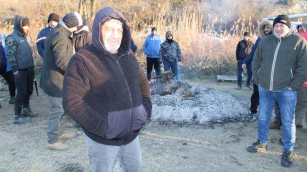 &Alpha;&upsilon;&tau;ό &theta;&alpha; έ&pi;&rho;&epsilon;&pi;&epsilon; &nu;&alpha; &epsilon;ί&nu;&alpha;&iota; &tau;&omicron; "&Sigma;&lambda;ό&gamma;&kappa;&alpha;&nu; &sigma;&tau;&alpha; &Mu;&pi;&lambda;ό&kappa;&alpha;"