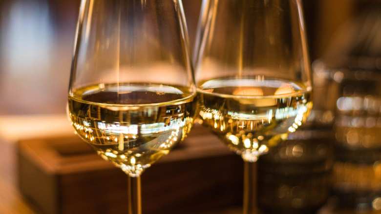 &Kappa;&Epsilon;&Omicron;&Sigma;&Omicron;&Epsilon;: &Eta; &delta;&iota;&alpha;&phi;&omicron;&rho;&omicron;&pi;&omicron;ί&eta;&sigma;&eta; &tau;&omega;&nu; &alpha;&gamma;&omicron;&rho;ώ&nu; &kappa;&rho;&alpha;&sigma;&iota;&omicron;ύ &lambda;ό&gamma;&omega; έ&lambda;&lambda;&epsilon;&iota;&psi;&eta;&sigmaf; &sigma;&tau;&alpha;&theta;&epsilon;&rho;ό&tau;&eta;&tau;&alpha;&sigmaf; &sigma;&tau;&iota;&sigmaf; &Eta;&Pi;&Alpha;: &mu;ύ&theta;&omicron;&sigmaf; ή &sigma;&tau;έ&rho;&epsilon;&eta; &epsilon;&nu;&alpha;&lambda;&lambda;&alpha;&kappa;&tau;&iota;&kappa;ή;