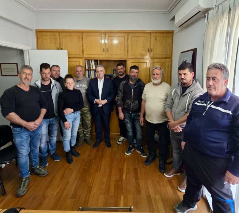 &Sigma;&upsilon;&nu;ά&nu;&tau;&eta;&sigma;&eta; &tau;&omicron;&upsilon; &Upsilon;&phi;&Alpha;&Alpha;&Tau;, &Alpha;&theta;. &Kappa;&alpha;&beta;&beta;&alpha;&delta;ά &mu;&epsilon; &kappa;&tau;&eta;&nu;&omicron;&tau;&rho;ό&phi;&omicron;&upsilon;&sigmaf; &Lambda;&epsilon;&upsilon;&kappa;ά&delta;&alpha;&sigmaf; &ndash; Έ&mu;&phi;&alpha;&sigma;&eta; &sigma;&tau;&eta; &sigma;&tau;ή&rho;&iota;&xi;&eta; &tau;&omicron;&upsilon; &kappa;&lambda;ά&delta;&omicron;&upsilon; &kappa;&alpha;&iota; &sigma;&tau;&eta;&nu; &tau;ή&rho;&eta;&sigma;&eta; &tau;&omega;&nu; &mu;έ&tau;&rho;&omega;&nu; &beta;&iota;&omicron;&alpha;&sigma;&phi;ά&lambda;&epsilon;&iota;&alpha;&sigmaf;